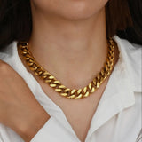 Chunky Cuban Link Chain Necklace Gold - VIRAGE London