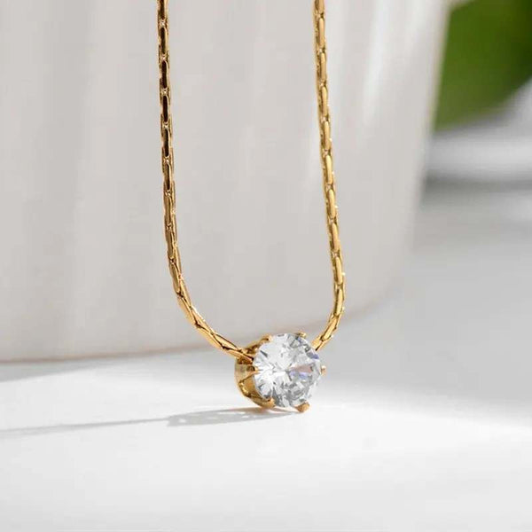 Dainty Sparkle Pendant Necklace Gold - VIRAGE London