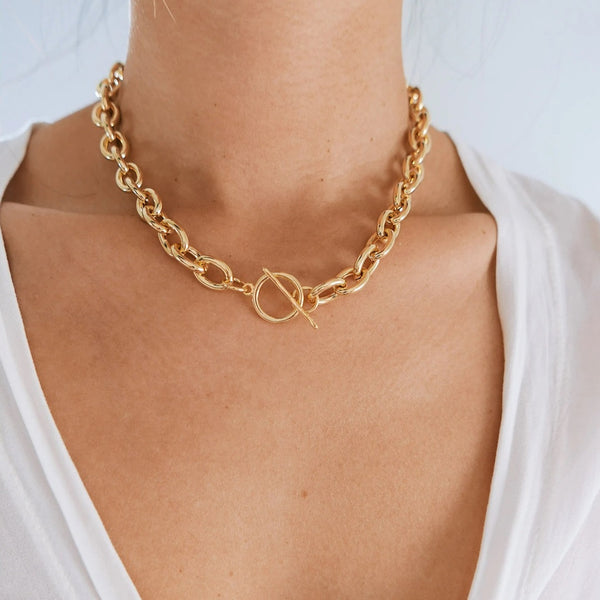 Oval Link T-Bar Chain Necklace Gold - VIRAGE London