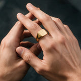 Gold Square Signet Ring - VIRAGE London
