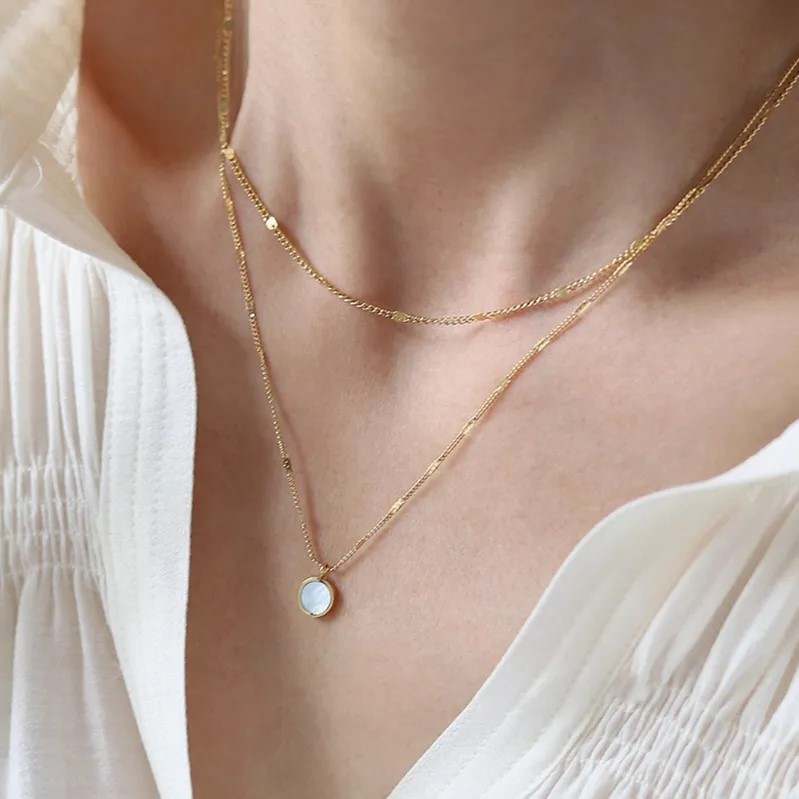 Round White Shell Layered Necklace Gold Success - VIRAGE London