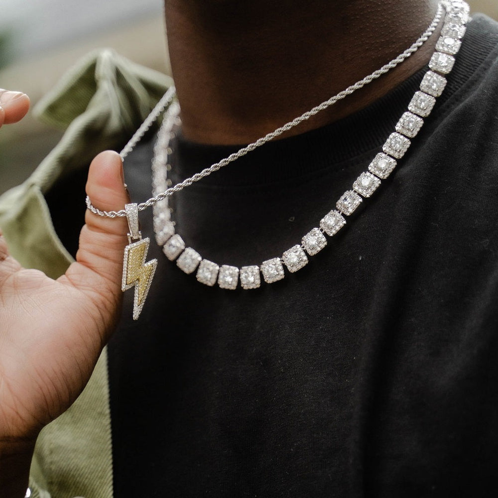 IcedLightingBolt_ClusteredTenn